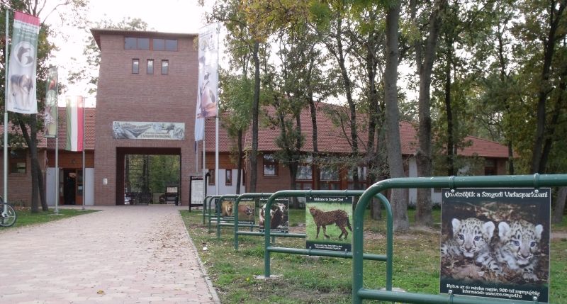 Szegedi vadaspark bejárata